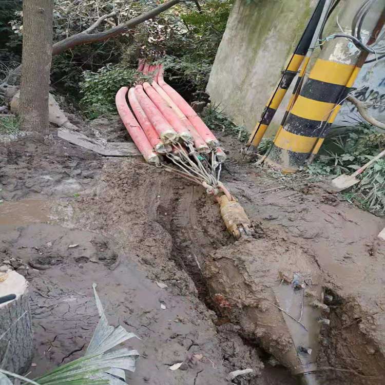 三沙矿井拖拉管